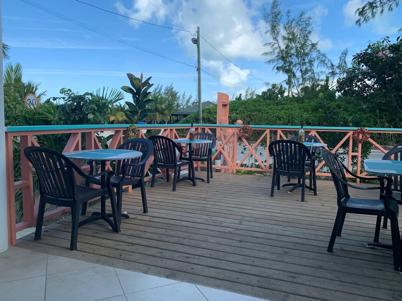 Mr. Grouper's Restaurant